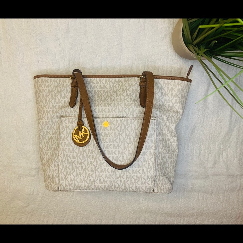 Michael kors handbag
